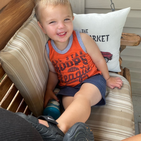 Meet your Posher, Ariel - Picture 11 of 14